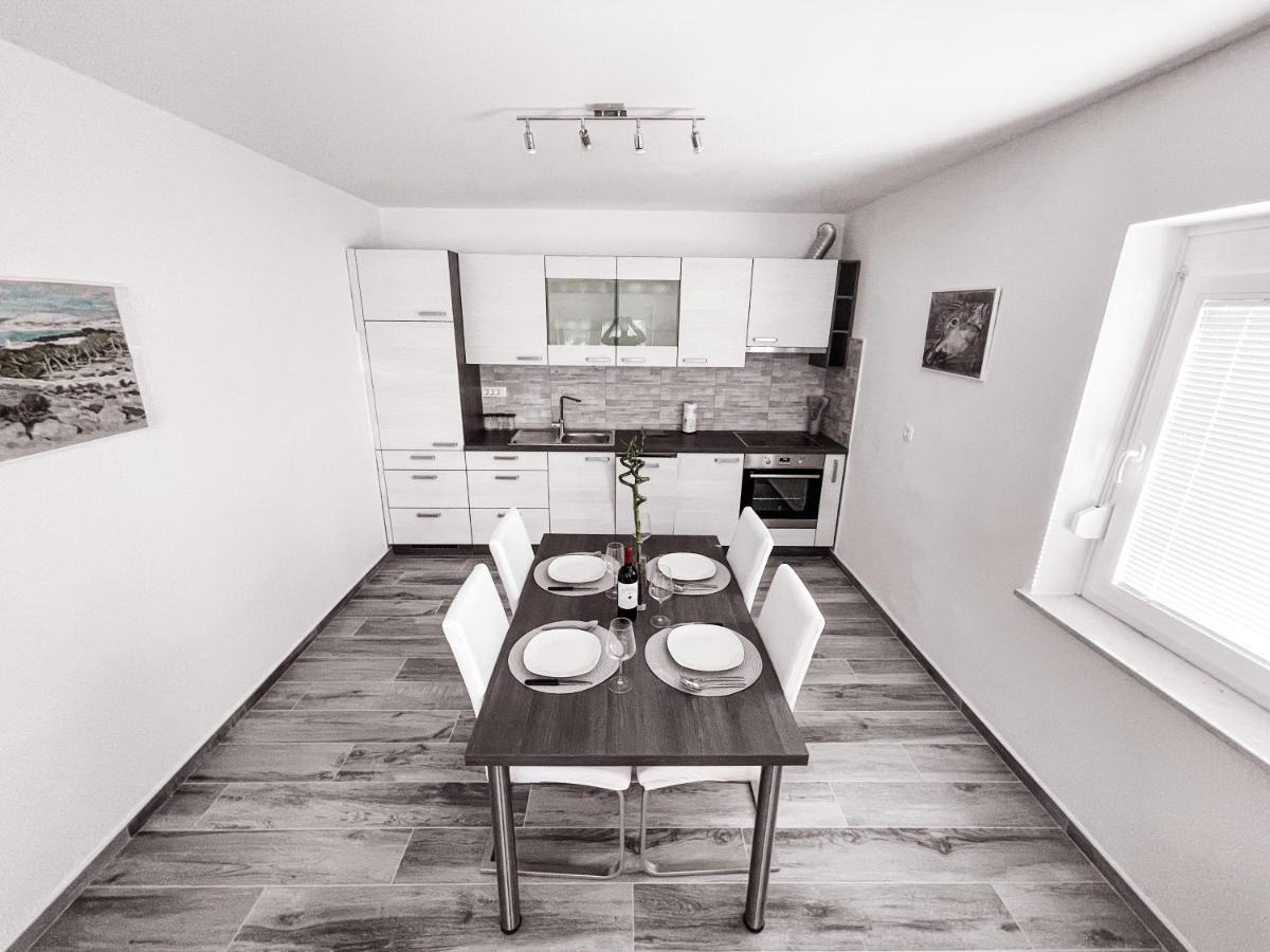 Riad Apartments Premium Zgornje Skofije Exteriér fotografie