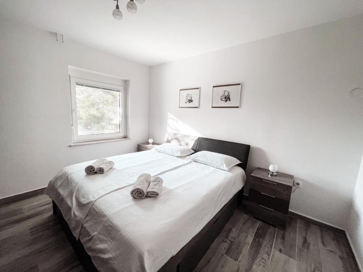 Riad Apartments Premium Zgornje Skofije Exteriér fotografie