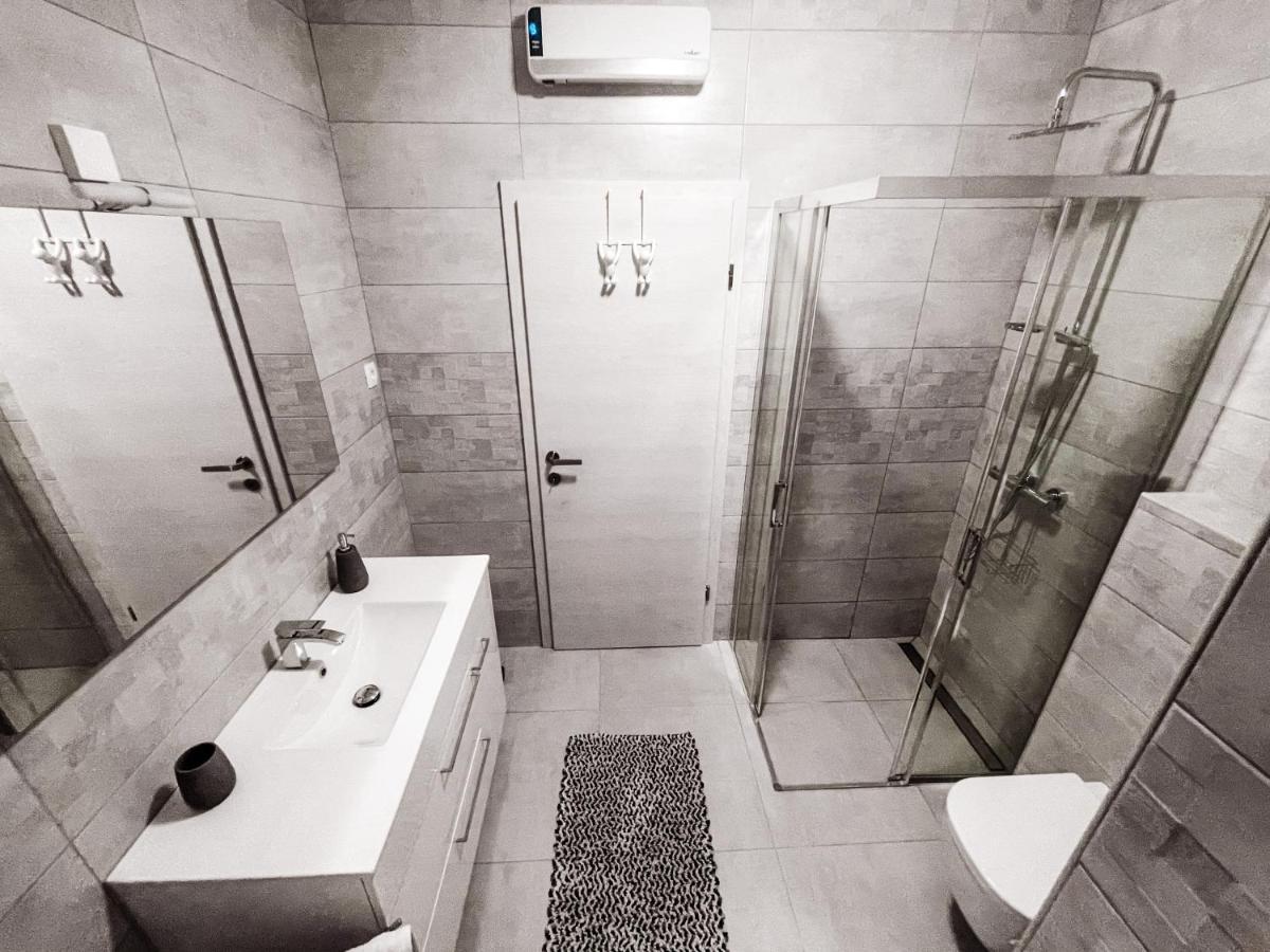 Riad Apartments Premium Zgornje Skofije Exteriér fotografie